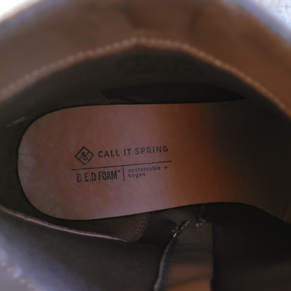 Call It Spring brown ankle boots 👢 - Picture 3 of 7